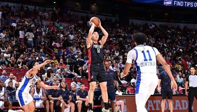 开云体育-热火前途光明！，Rookie新星险胜表现突出全场沸腾不已-开云体育