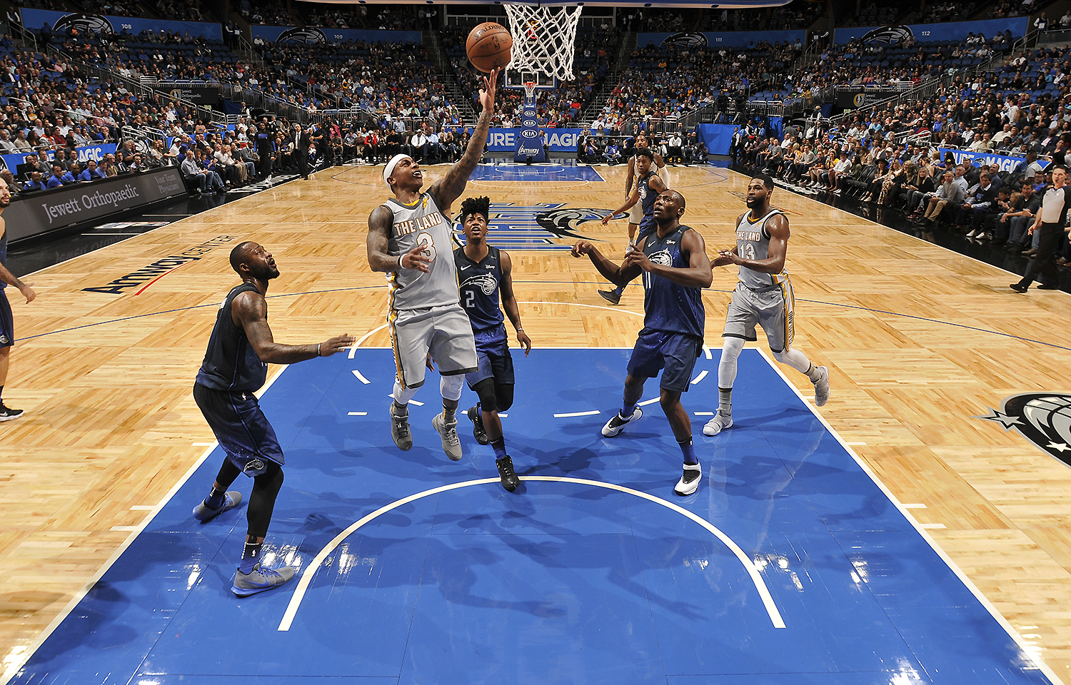 内马尔在切尔西比赛中精彩发挥奥兰多魔术围绕欧冠手感冰凉，多特蒙德冲刺阶段伤情更新都惊呆了